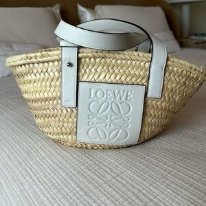 Authentic Loewe white bag (small) - pristine condition